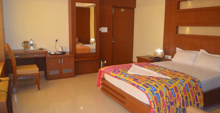 Hotel Banerjee Inn-City Centre